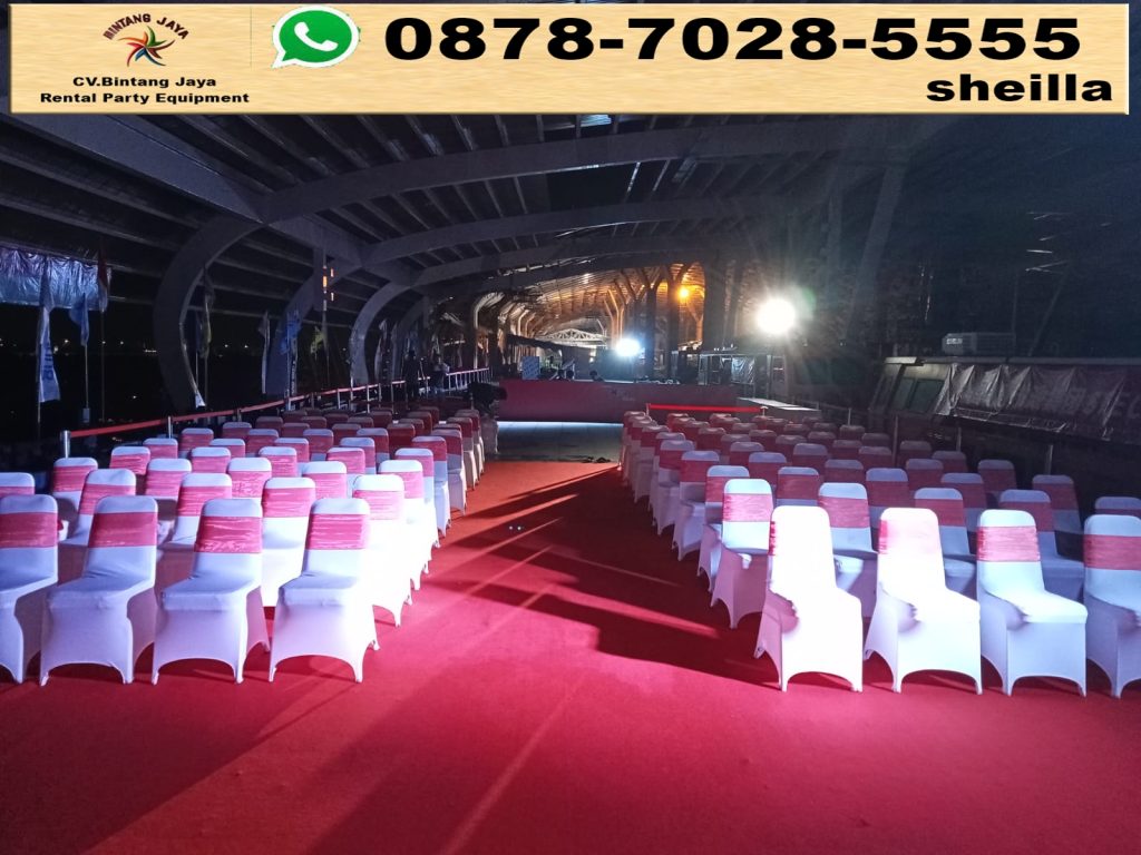 Sewa kursi futura cover streeth putih pita merah murah jakarta