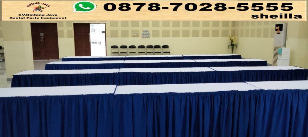 Sewa meja kotak taplak putih sekerting biru murah Jakarta