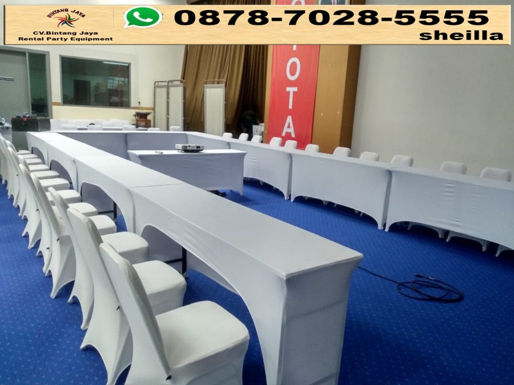 Sewa meja IBM dan kursi futura cover putih Jakarta