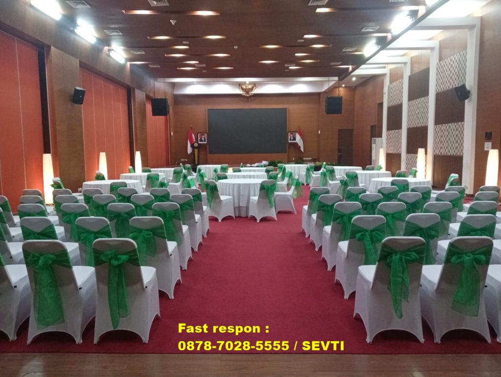 Melayani sewa kursi futura putih pita hijau Bogor